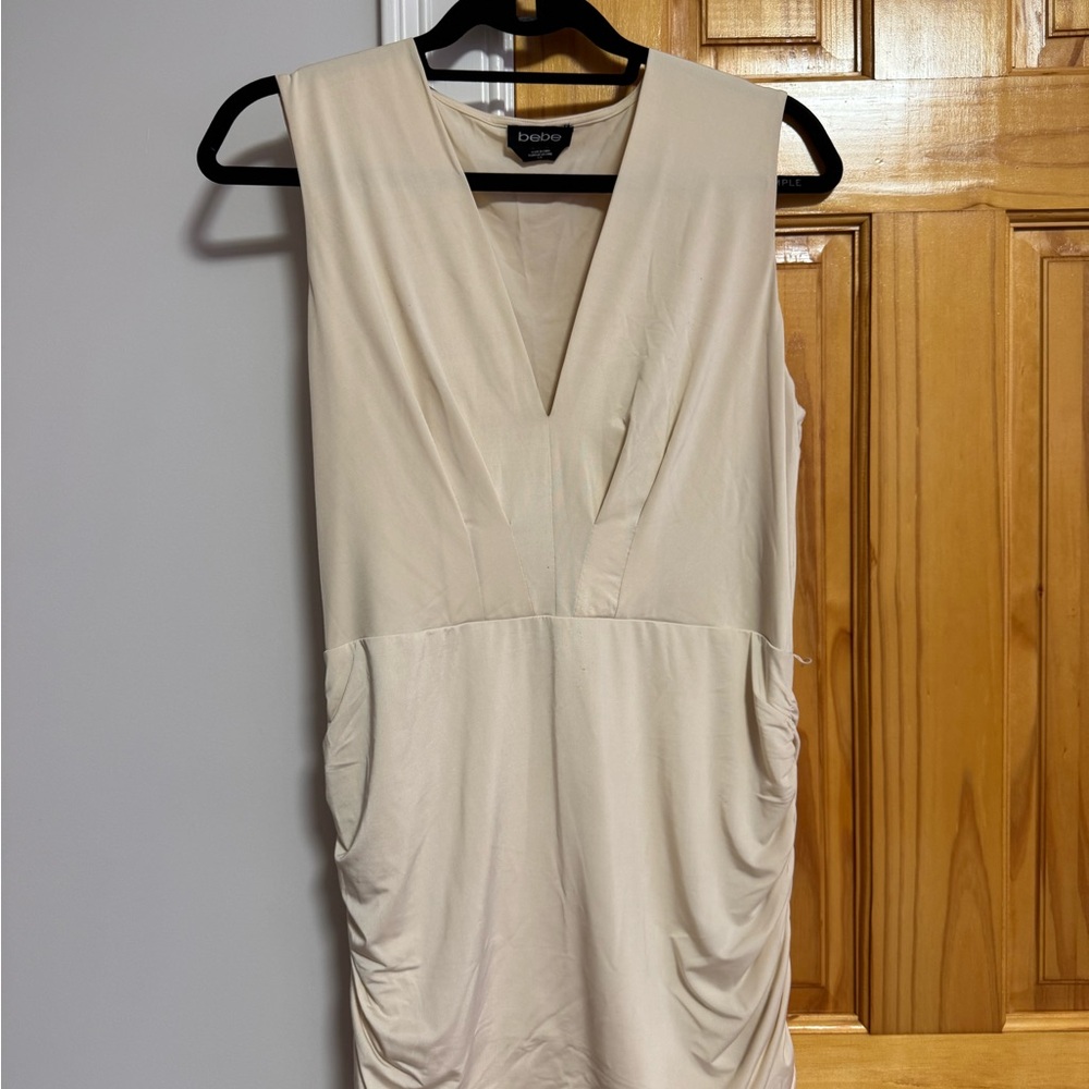 Bebe Cream Sheath Dress Ruched Plunge Midi